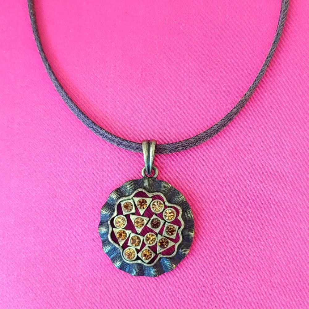 Lia Sophia Pecan Pie Goldtone Necklace with Amber Crystals, NWOT
